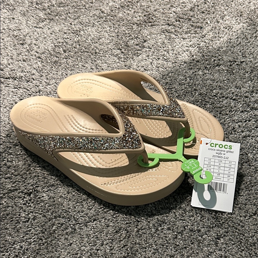 CROCS Sloan glitter tan wedge flip sandals with silver glitter straps